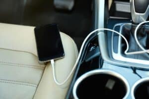 comment connecter mon telephone a ma voiture peugeot 1