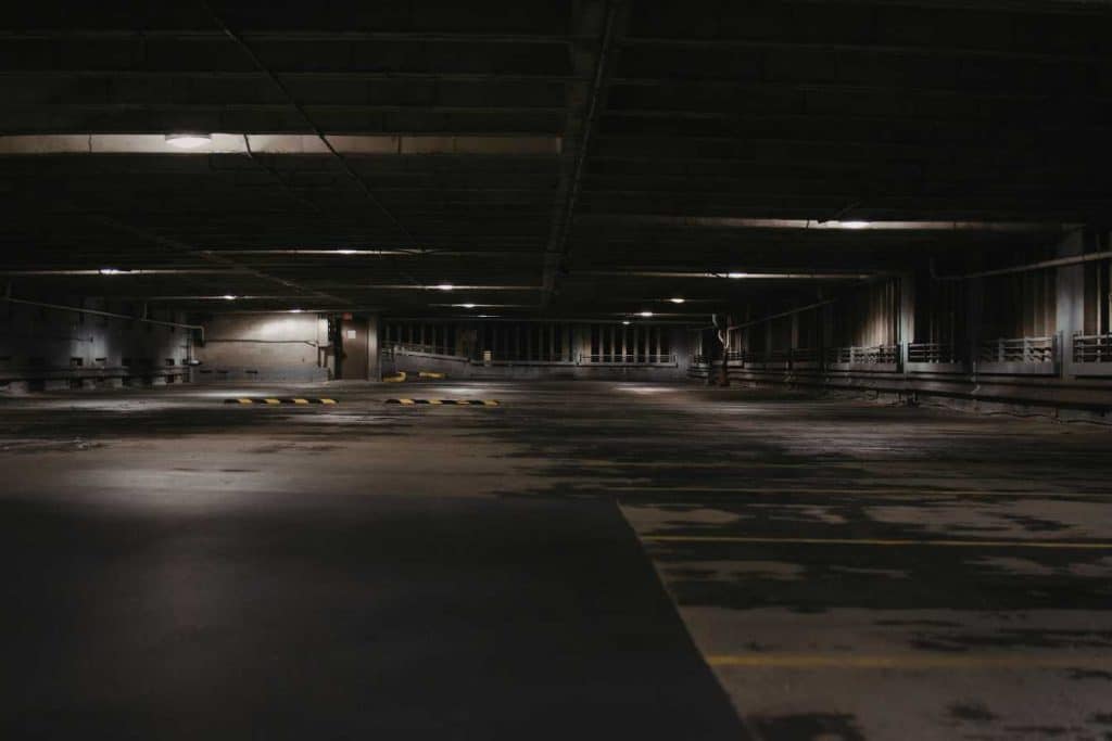 conseils pour choisir le bon sol pour votre garage 1