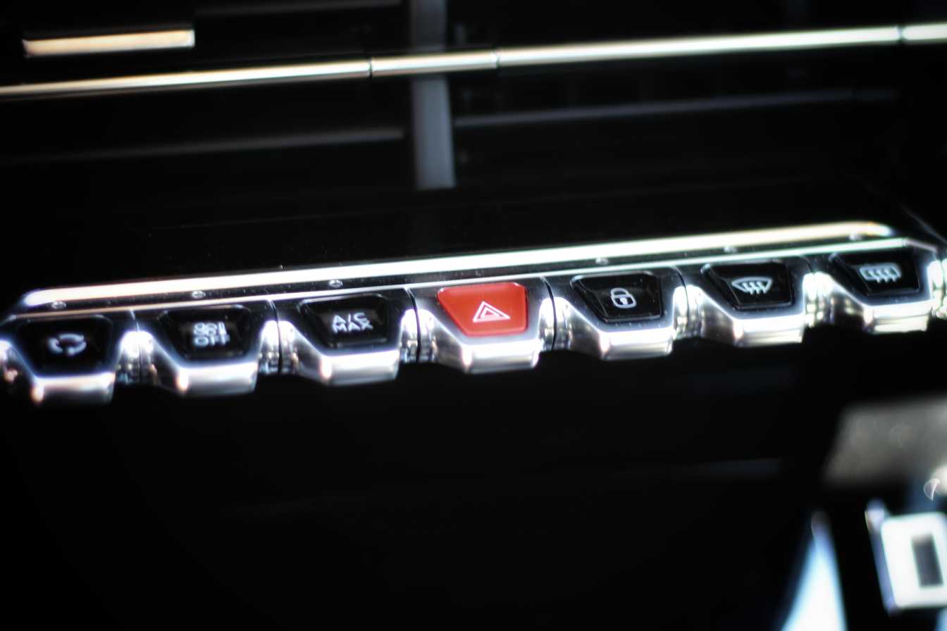 interieur-308-peugeot-3