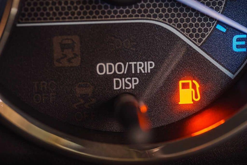voyant moteur orange tout savoir pour reagir sans paniquer guide 1